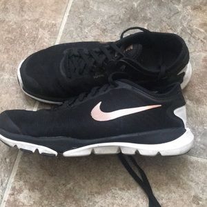 Nike women’s shoes